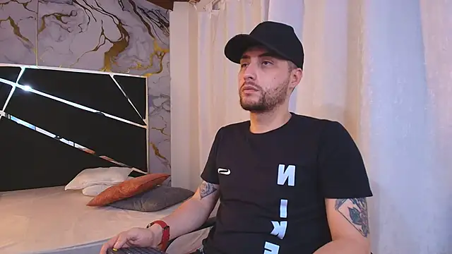 Pleasure Vibes23 online show from October 21, 2025, 9:47 pm