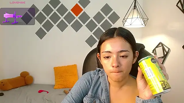 Snapshot of Ivy_Gail chatting on December 11, 2024, 5:43 am Ivy Gail online show from December 11, 2024, 5:43 am