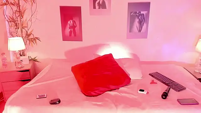 Alicee Levine online show from April 16, 2026, 10:12 pm