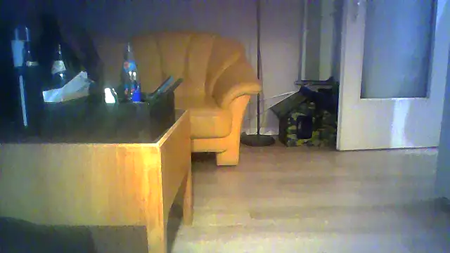 Hotwerner666 online show from April 19, 2026, 4:46 am