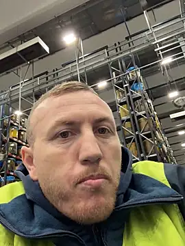 Snapshot of danicohoney chatting on October 21, 2025, 12:43 am danicohoney online show from October 21, 2025, 12:43 am