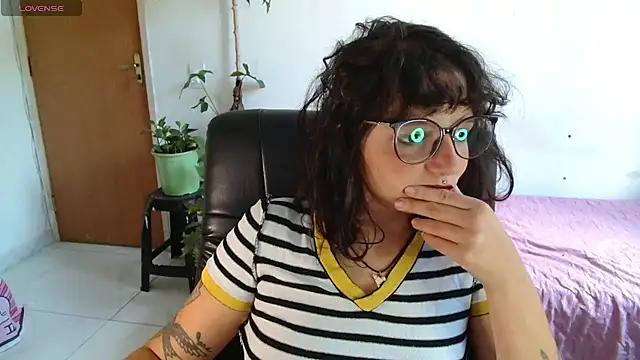 myamillor online show from November 21, 2025, 12:37 pm