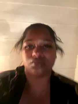 Snapshot of BigFineSelena chatting on October 13, 2025, 3:52 am BigFineSelena online show from October 13, 2025, 3:52 am