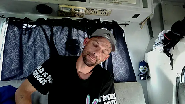 Snapshot of goodick4u28 chatting on May 24, 2026, 1:33 pm goodick4u28 online show from May 24, 2026, 1:33 pm