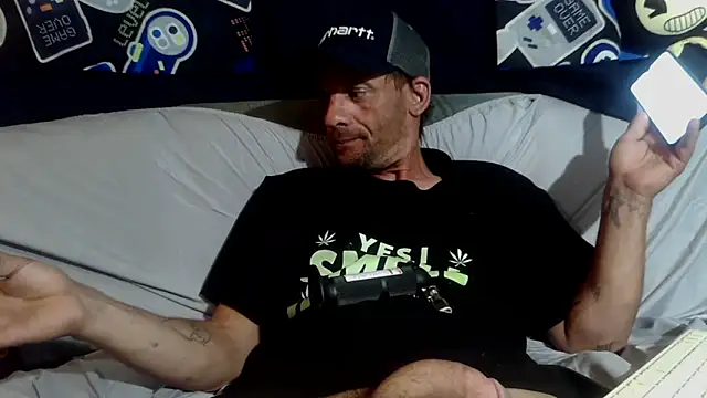 Snapshot of goodick4u28 chatting on April 12, 2026, 8:06 am goodick4u28 online show from April 12, 2026, 8:06 am