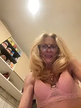 adella13 online show from January 17, 2025, 2:28 pm