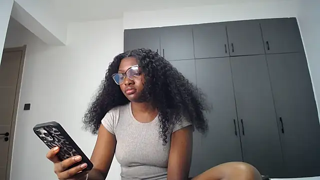 Pretty Liya08 online show from May 17, 2026, 5:46 pm
