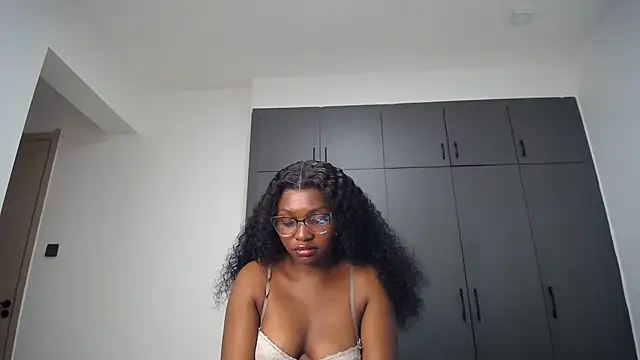 Pretty Liya08 online show from May 15, 2026, 2:37 pm