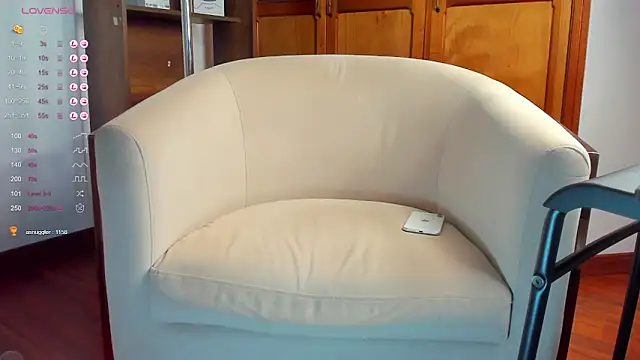 Snapshot of adrik_cano__ chatting on February 14, 2025, 6:34 am adrik cano online show from February 14, 2025, 6:34 am