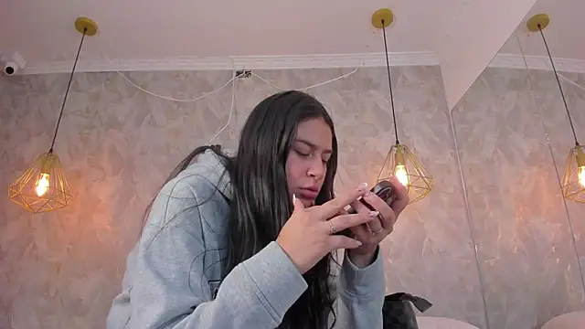 Snapshot of dayra_angels chatting on June 24, 2026, 7:11 pm dayra angels online show from June 24, 2026, 7:11 pm
