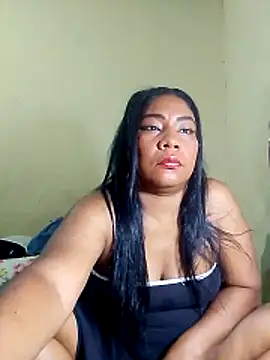 Snapshot of rosmery-navarro chatting on May 27, 2026, 5:37 am rosmery-navarro online show from May 27, 2026, 5:37 am