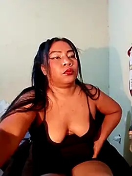 rosmery-navarro online show from April 28, 2026, 4:39 am