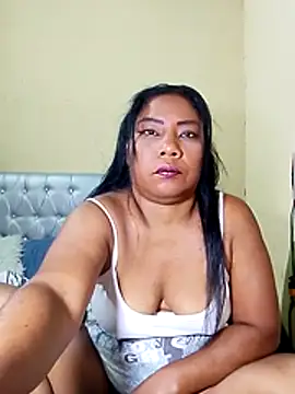 rosmery-navarro online show from July 31, 2026, 6:13 am