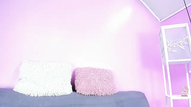 Snapshot of miss_soffi_ chatting on October 8, 2025, 6:52 pm miss soffi  online show from October 8, 2025, 6:52 pm