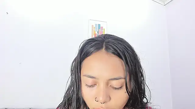 Snapshot of miss_soffi_ chatting on September 30, 2025, 12:22 pm miss soffi  online show from September 30, 2025, 12:22 pm