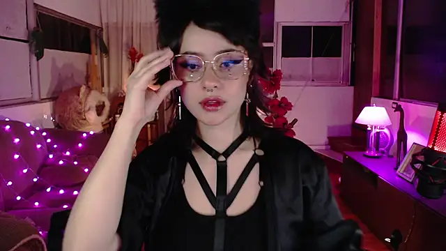 Snapshot of Aquamarinebubble chatting on October 15, 2025, 3:05 am Aquamarinebubble online show from October 15, 2025, 3:05 am