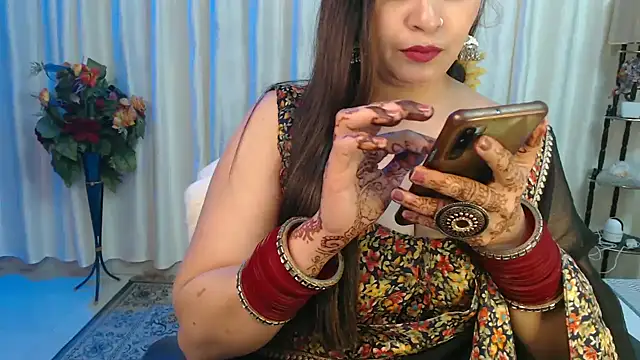 Snapshot of mahimagicdoll_DESI chatting on February 8, 2025, 2:04 am mahimagicdoll DESI online show from February 8, 2025, 2:04 am