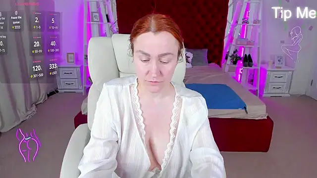 Snapshot of Kamilla_Hot chatting on July 5, 2026, 5:20 pm Kamilla Hot online show from July 5, 2026, 5:20 pm