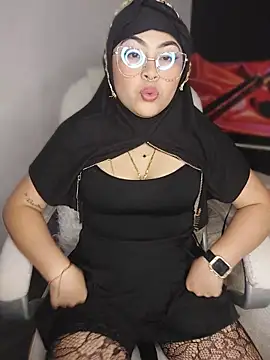 Hana    online show from March 22, 2026, 11:50 pm