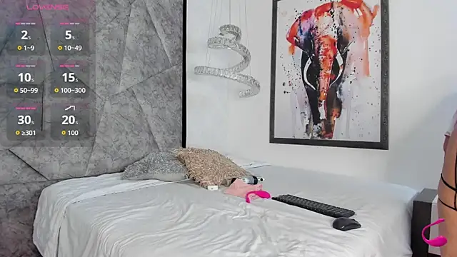 AmandaNordby  online show from September 24, 2025, 3:24 am