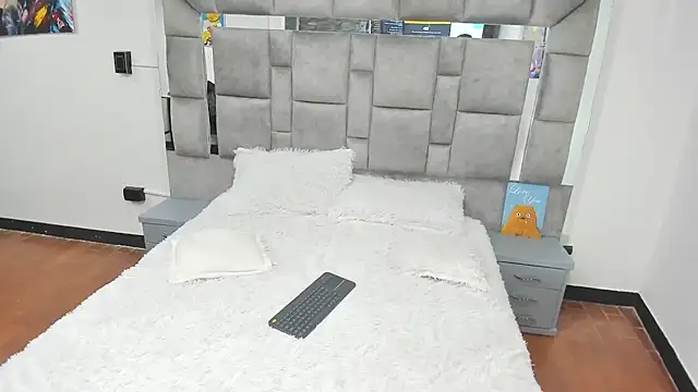 Candy And Andy  online show from July 24, 2026, 3:57 am