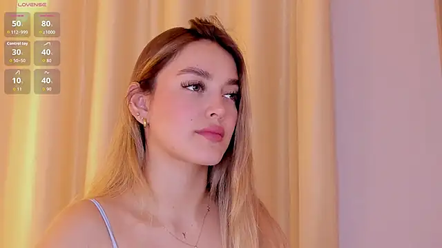 Assh lee  online show from April 15, 2026, 1:37 pm