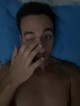 DominicFerriera online show from November 2, 2025, 4:50 am