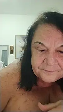 Snapshot of Yaya_Mineira chatting on June 1, 2026, 11:37 pm Yaya Mineira online show from June 1, 2026, 11:37 pm