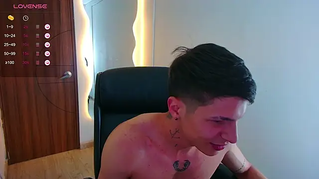 Snapshot of harrisoncuper chatting on February 13, 2025, 11:26 pm harrisoncuper online show from February 13, 2025, 11:26 pm