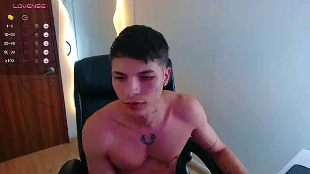 Snapshot of harrisoncuper chatting on February 8, 2025, 12:17 am harrisoncuper online show from February 8, 2025, 12:17 am