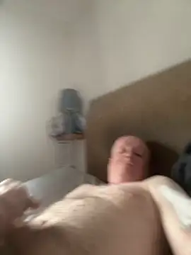 locallad88 online show from April 10, 2026, 4:14 pm