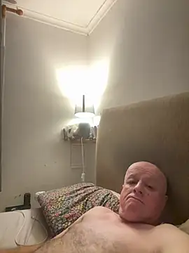 locallad88 online show from October 3, 2025, 11:06 pm