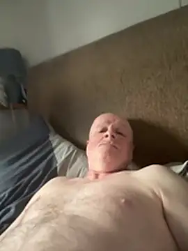 locallad88 online show from February 6, 2026, 3:19 pm