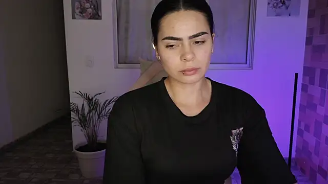 Snapshot of sexyladyy_ chatting on March 4, 2025, 2:38 am sexyladyy online show from March 4, 2025, 2:38 am