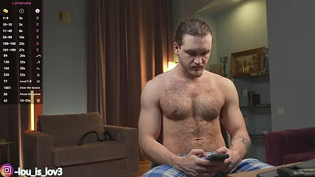 Snapshot of Louis_Karlos chatting on October 24, 2025, 4:22 am Louis Karlos online show from October 24, 2025, 4:22 am