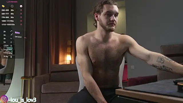 Snapshot of Louis_Karlos chatting on December 1, 2025, 5:08 am Louis Karlos online show from December 1, 2025, 5:08 am