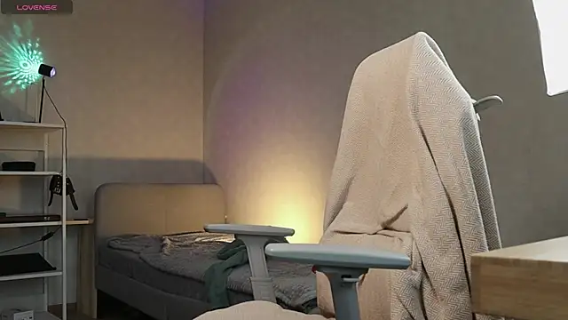 Snapshot of Louis_Karlos chatting on May 30, 2026, 3:57 am Louis Karlos online show from May 30, 2026, 3:57 am