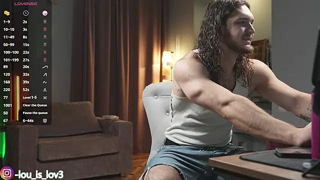 Snapshot of Louis_Karlos chatting on October 4, 2025, 4:03 am Louis Karlos online show from October 4, 2025, 4:03 am