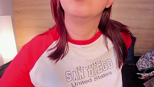 Snapshot of madelaine_blosson chatting on February 23, 2026, 10:16 am madelaine blosson online show from February 23, 2026, 10:16 am