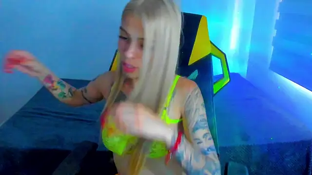 Snapshot of barbiee_05 chatting on February 21, 2026, 11:07 pm barbiee 05 online show from February 21, 2026, 11:07 pm