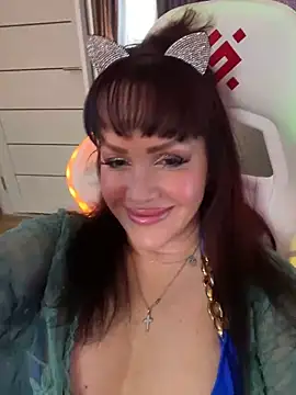 Snapshot of Lolaley2 chatting on February 19, 2026, 6:32 am Lolaley2 online show from February 19, 2026, 6:32 am