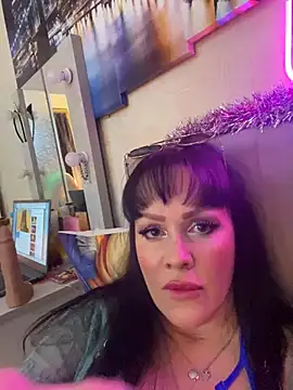 Snapshot of Lolaley2 chatting on February 11, 2026, 1:33 pm Lolaley2 online show from February 11, 2026, 1:33 pm