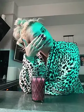 Snapshot of Aneri chatting on March 23, 2025, 5:32 am Aneri online show from March 23, 2025, 5:32 am