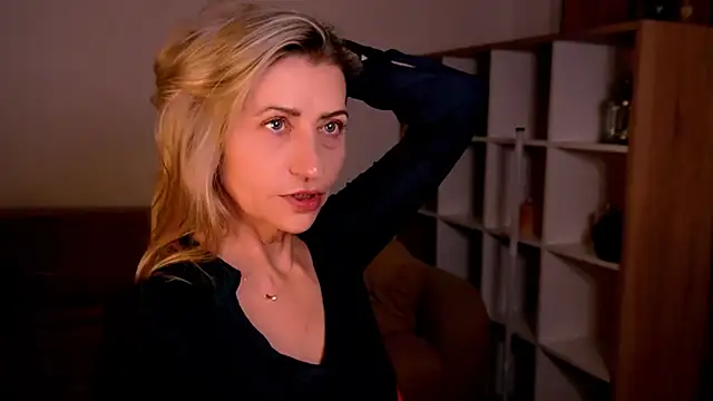 ZoeGrant online show from March 10, 2026, 7:29 pm