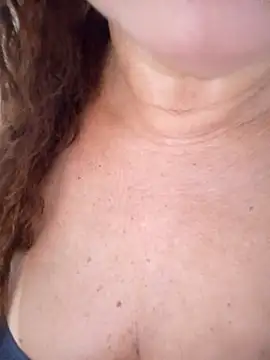 Snapshot of CASADASIGILO2 chatting on March 26, 2026, 3:21 pm CASADASIGILO2 online show from March 26, 2026, 3:21 pm