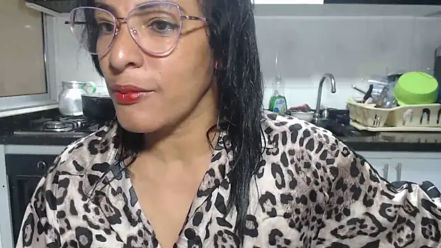 Snapshot of kateleyagrey chatting on April 17, 2026, 6:33 pm kateleyagrey online show from April 17, 2026, 6:33 pm