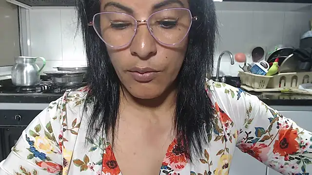 Snapshot of kateleyagrey chatting on April 21, 2026, 1:42 am kateleyagrey online show from April 21, 2026, 1:42 am