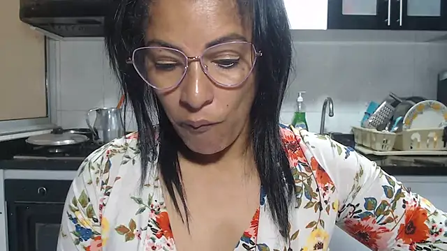 Snapshot of kateleyagrey chatting on April 25, 2026, 3:53 pm kateleyagrey online show from April 25, 2026, 3:53 pm