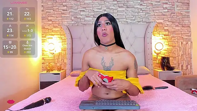 Snapshot of Lucia-sex chatting on March 3, 2025, 8:11 pm Lucia-sex online show from March 3, 2025, 8:11 pm