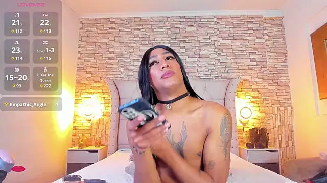 Snapshot of Lucia-sex chatting on February 25, 2025, 8:32 pm Lucia-sex online show from February 25, 2025, 8:32 pm